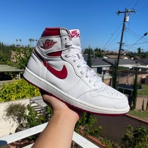 SOLD ✅✅ - Jordan 1 Retro High Metallic Red - Size 10 GREAT CONDITION